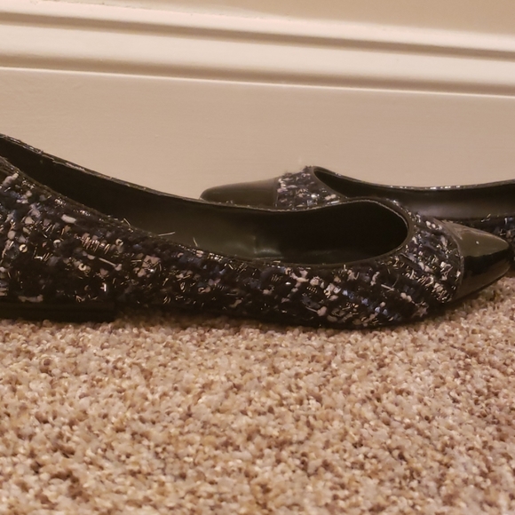 Nine West Raised Flats - Picture 2 of 4